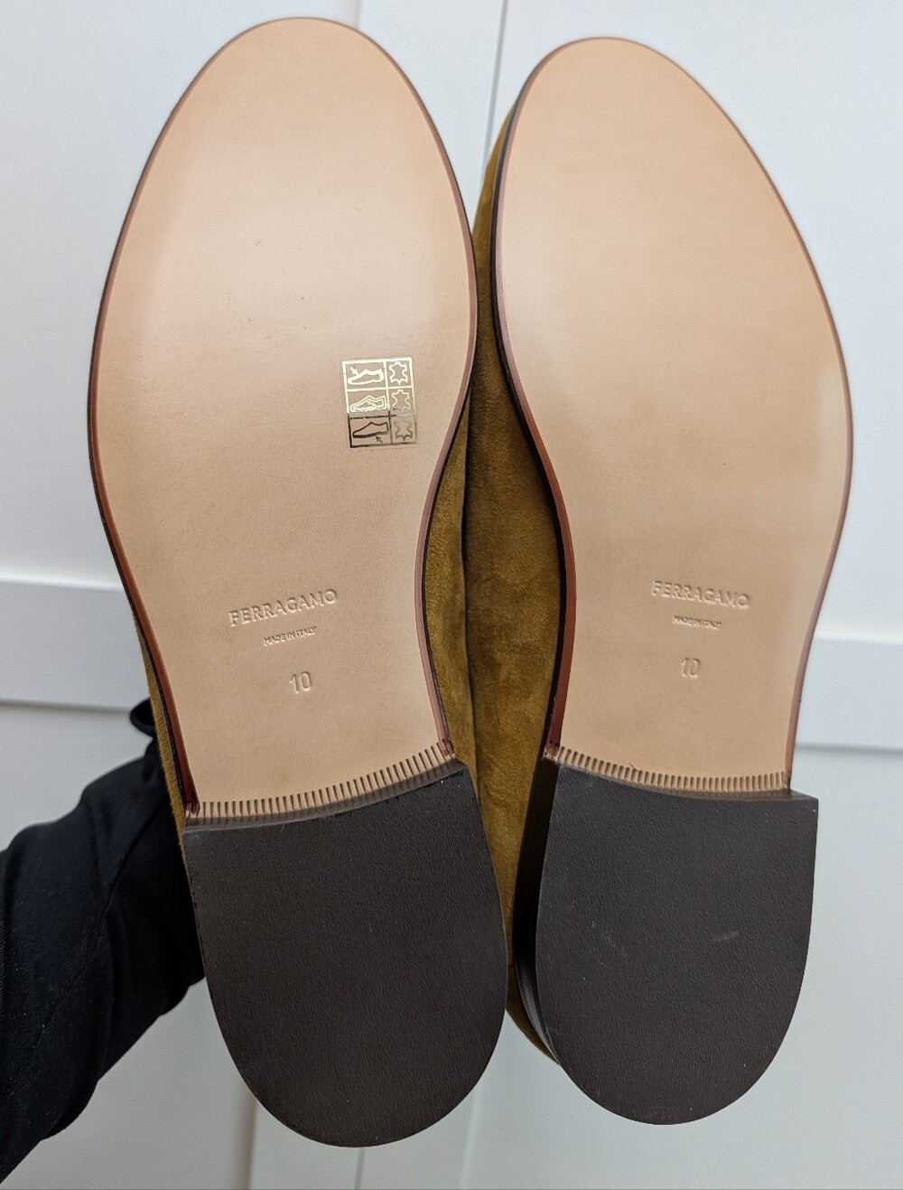 NWOB Ferragamo Women's gancini Detailed loafers US 10 C Light Brown Suede - Picture 6 of 8
